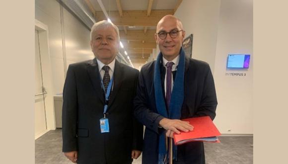 Volker Turk, alto comisionado de las Naciones Unidas para los Derechos Humanos, se reunió con el embajador Luis Chuquihuara, representante permanente de Perú ante los organismos internacionales. Foto: @PeruEnGinebra