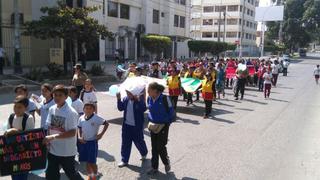 Marchan contra la violencia sexual en las escuelas de Piura