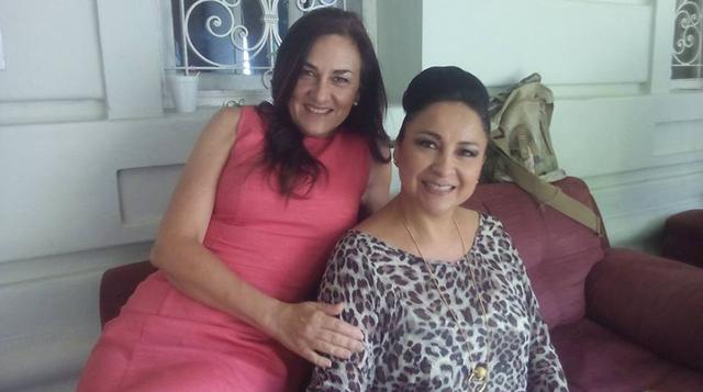 Natalia Torres junto a Liliana Trujillo. (Foto: Facebook)