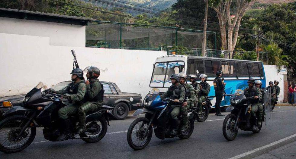 Según el parlamentario, los enfrentamientos se registran desde el jueves, día en que el líder chavista Nicolás Maduro ordenó el cierre de la frontera con Brasil. (Foto: EFE)