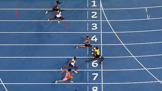 Bolt ganó oro en 100 metros y se alista para ser inmortal