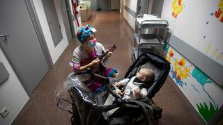 Risas, payasos y niños: la loable labor de los clowns hospitalarios durante el estado de emergencia