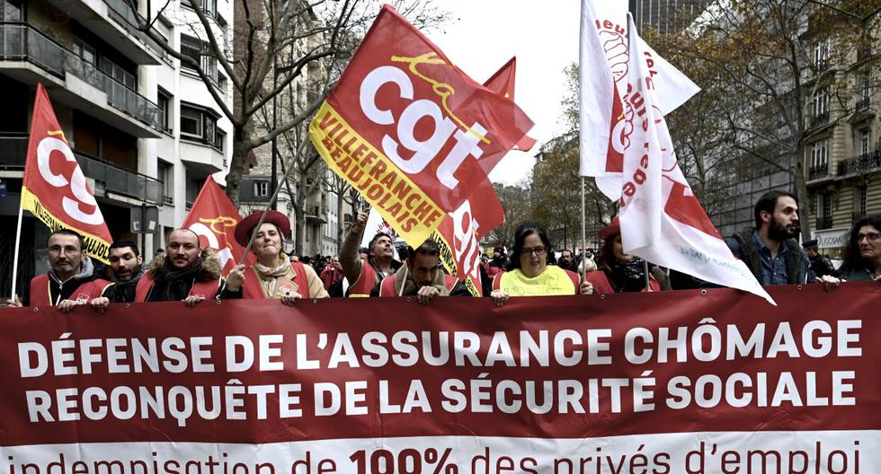 Este jueves se cumplen ocho días de huelga contra la reforma del sistema de pensiones anunciada por el gobierno de Emmanuel Macron. Al iniciarse las protestas, el jueves pasado, las manifestaciones congregaron a unas 800.000 personas en todo el país. ( Archivo / AFP)