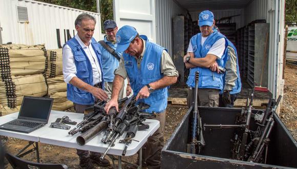 La Misión de la ONU en Colombia confirmó que "fueron emboscados" cuando trabajaban en la extracción de explosivos ocultos en caletas (escondites) de esa guerrilla. (Foto: EFE)