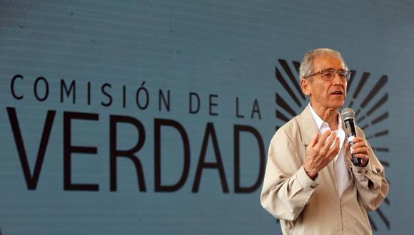 El sacerdote jesuita colombiano Francisco de Roux es el presidente de la Comisión de la Verdad. En su Informe Final, este órgano extrajudicial incluyó recomendaciones para evitar que se repitan crímenes como los vividos durante el conflicto interno.