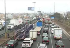 San Juan de Miraflores: Accidente de tránsito causa congestión vehicular en la Panamericana Sur