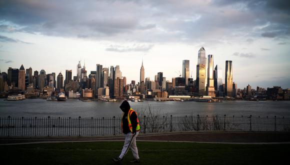 Nueva York contempla enterrar a víctimas de coronavirus en parques. (REUTERS/Eduardo Muñoz).