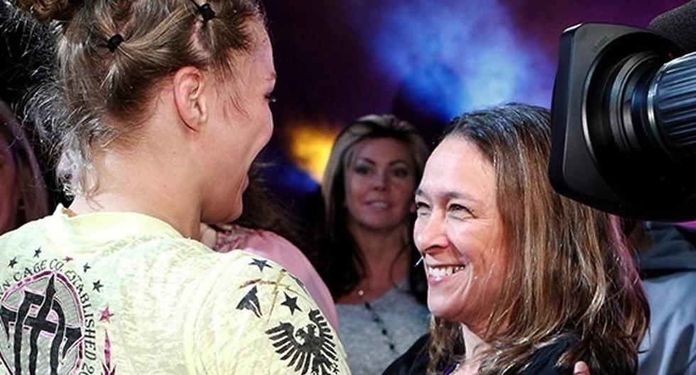 Mamá de Ronda Rousey rompe su silencio y criticó al entrenador de su hija | Foto: UFC