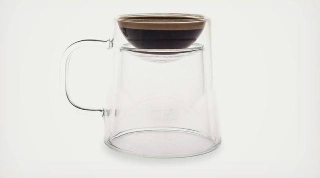 Esta taza se voltea y te permite tomar dos tipos de café - 2