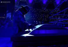 The Undertaker reaparece en Arabia Saudita y vence a Rusev en un combate de ataúdes