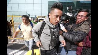 Christian Cueva llegó a Lima tras ser excluido del Santos [FOTOS]