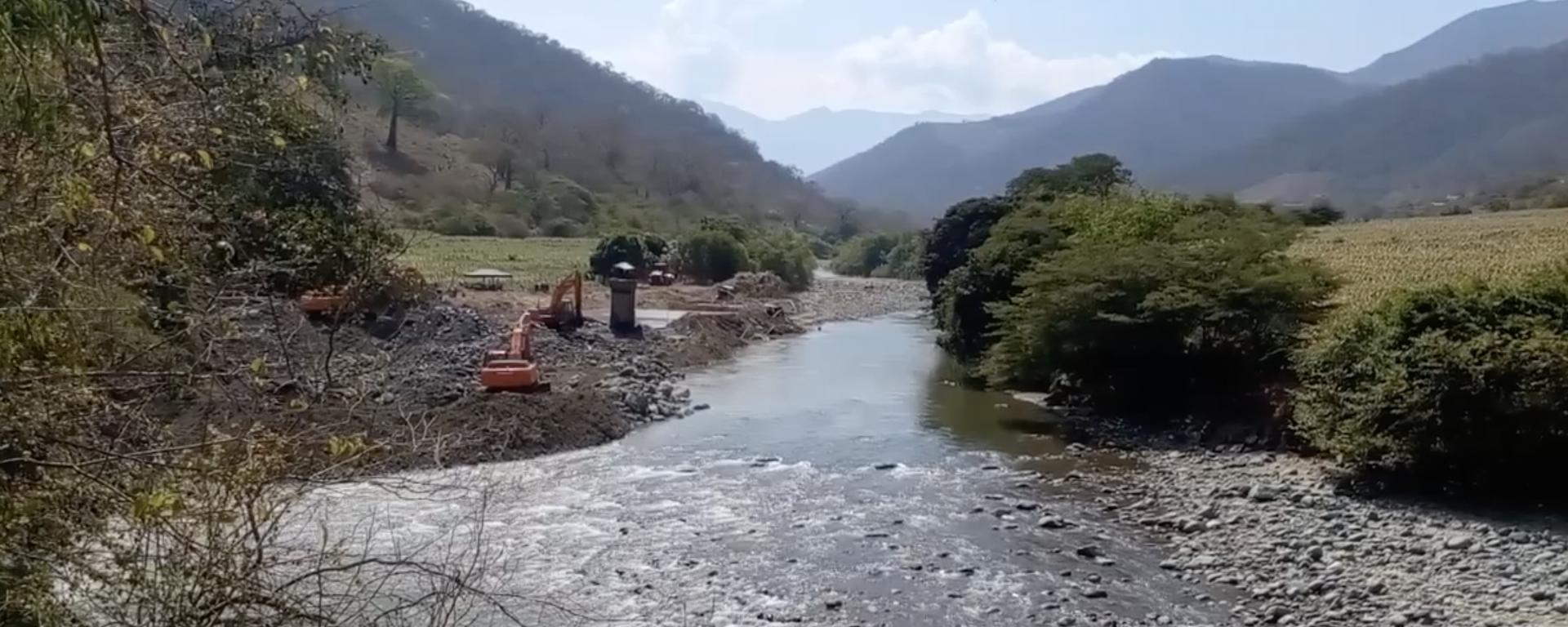 La minería ilegal avanza en la frontera de Ecuador sin control