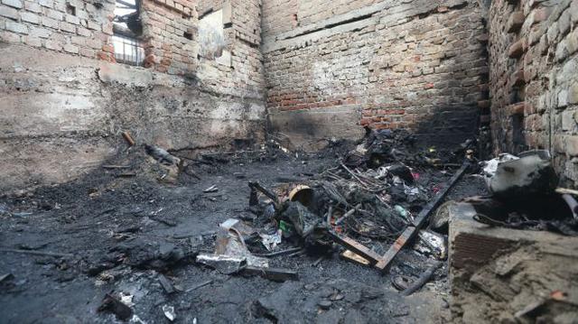 Cercado: incendio destruyó almacén clandestino en Barrios Altos - 3