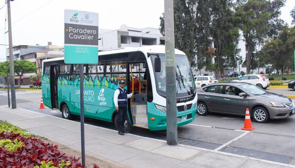 Los dos buses, con capacidad para 30 pasajeros cada uno, realizan diariamente dos rutas por las calles internas de San Borja. (Difusión)