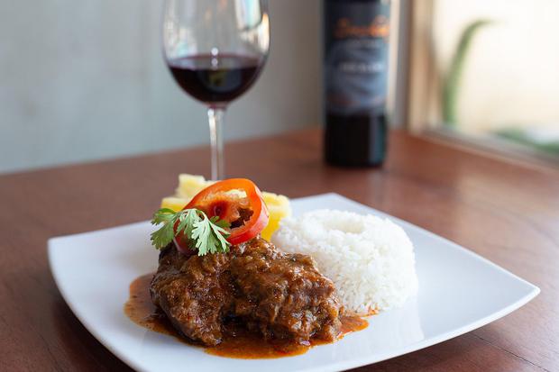 An appetizing lamb a la jijuna, a recipe with the story of the mother and grandmother of Elena Santos Izquierdo. 