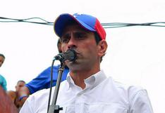 Henrique Capriles exige a Hugo Chávez que aparezca y se dirija a Venezuela