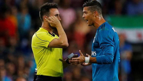 Cristiano Ronaldo fue expulsado en el juego de ida de la Supercopa de España. El portugués se llenó de ira y empujó al juez del partido en señal de protesta. (Foto: AFP)