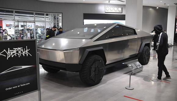Este es el Tesla Cybertruck, el esperado vehículo de la empresa de Elon Musk. (Foto: AFP)