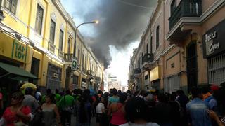 Cercado: incendio se registró en vivienda del Jr. Andahuaylas