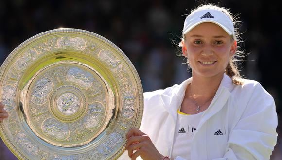 Elena Rybakina se convirtió en la campeonato femenina de Wimbledon. (Foto: EFE)