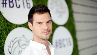 Taylor Lautner confirma su nuevo romance con tierna foto en Instagram