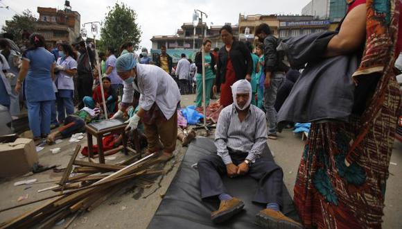 Terremoto en Nepal: Caos se vive en hospitales atestados