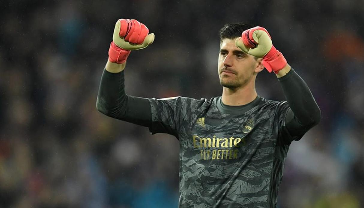 Thibaut Courtois en desacuerdo si proclaman campeón al Barcelona (Foto: AFP)
