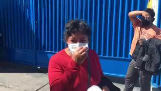 Mujer llora al no conseguir oxígeno para su padre contagiado de COVID-19 en Arequipa | VIDEO