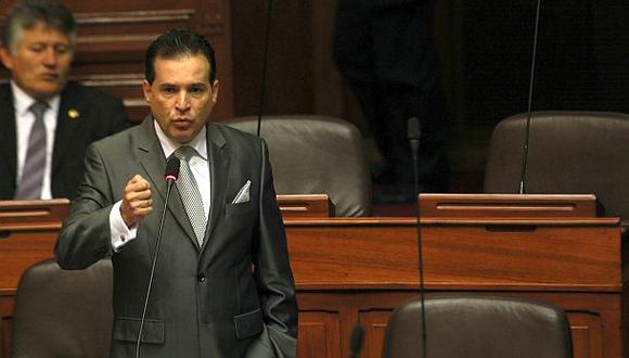 El congresista nacionalista Omar Chehade seguiría al frente de la Comisión de Constitución. (Foto: Archivo El Comercio) 