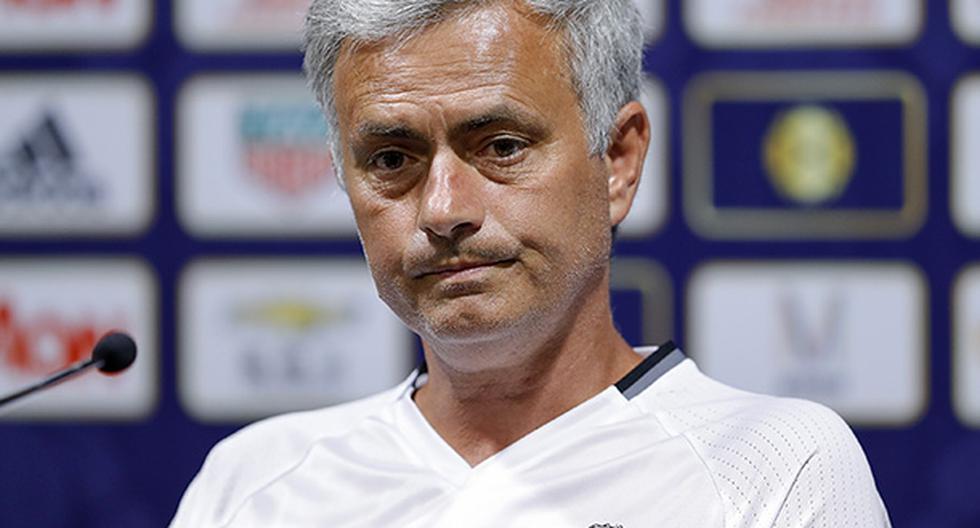 José Mourinho recibe duras críticas por separar a Bastian Schweinsteiger. (Foto: Getty Images)