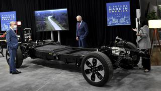 Vehículos eléctricos: EE.UU. destinará US$3.160 millones para ensamblar baterías