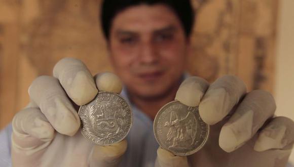 La historia del Perú y Chile en mil monedas