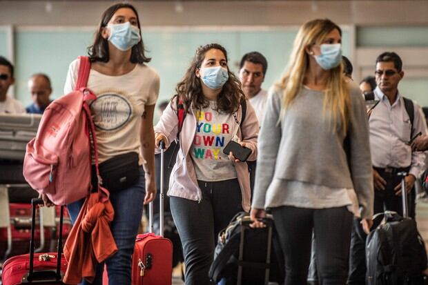 Coronavirus en Perú: Cómo detectar a los contagiados que vienen del extranjero en el aeropuerto, según la OMS. imagen referencial del aeropuerto Jorge Chávez de Lima. Foto: AFP
