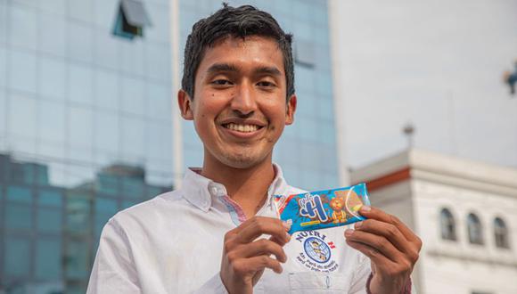 Julio Garay Barrios, talento de Beca 18 en la región Ayacucho, es creador de las galletas contra la anemia Nutri Hierro, ahora llamadas Nutri H. (Foto: Andina)