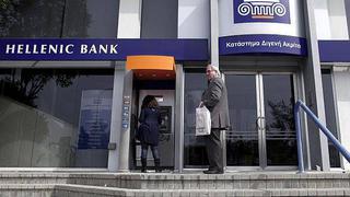 Chipre: Fitch coloca en "bancarrota" y "quiebra limitada" a mayores bancos