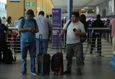Más de un centenar de pasajeros varados en aeropuerto Jorge Chávez tras retrasarse o cancelarse vuelos