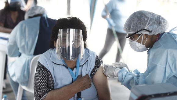 De identificarse irregularidades durante el proceso de vacunación contra el COVID-19, el equipo de trabajo comunicará dichas alertas a los órganos competentes. (Foto: GEC)