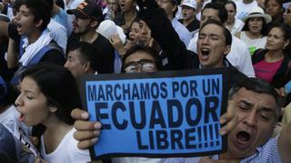 "Ecuador no es Venezuela", gritan miles de opositores a Correa