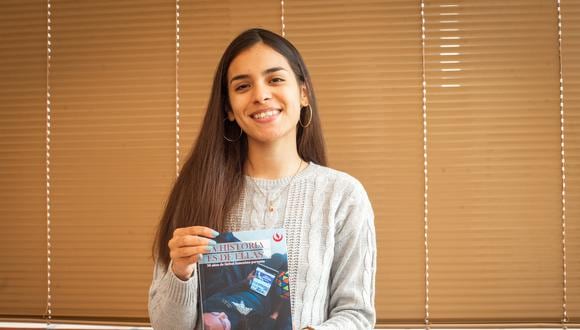 La historia de ellas: 50 años del futbol femenino peruano, un libro que reúne la historia no contada del fútbol femenino en el Perú escrito por Johana Cabrera. Foto: Violeta Ayasta / @photo.gec