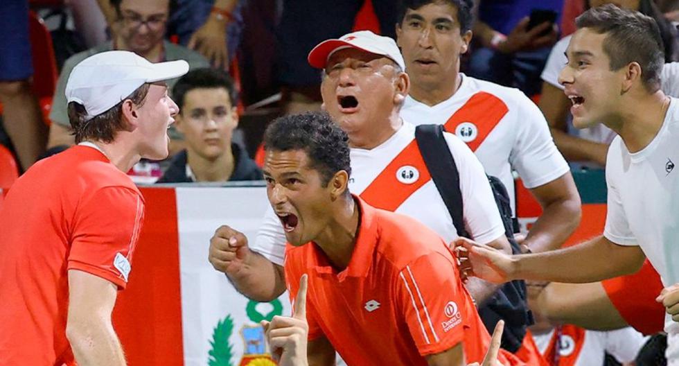 Ignacio Buse ganó en la Copa Davis y celebró con el Team Perú. (Foto: Copa Davis)