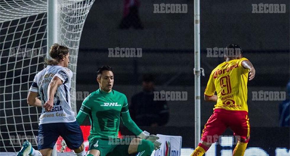 Raúl Ruidíaz ya no para de hacer goles en la Liga MX. El delantero de la Selección Peruana volvió a marcar en 2 jornadas consecutivas con el Morelia. (Foto: Record)