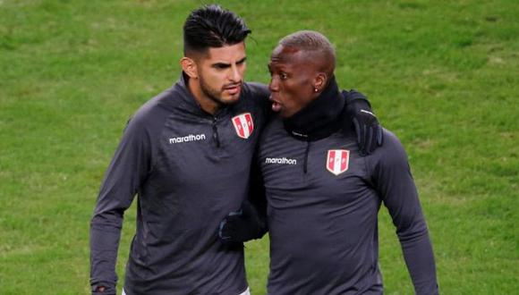 Carlos Zambrano y Luis Advíncula se unirán a la selección peruana en las próximas horas. (Foto: Reuters)