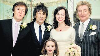 Las románticas y divertidas imágenes de la boda de Ronnie Wood