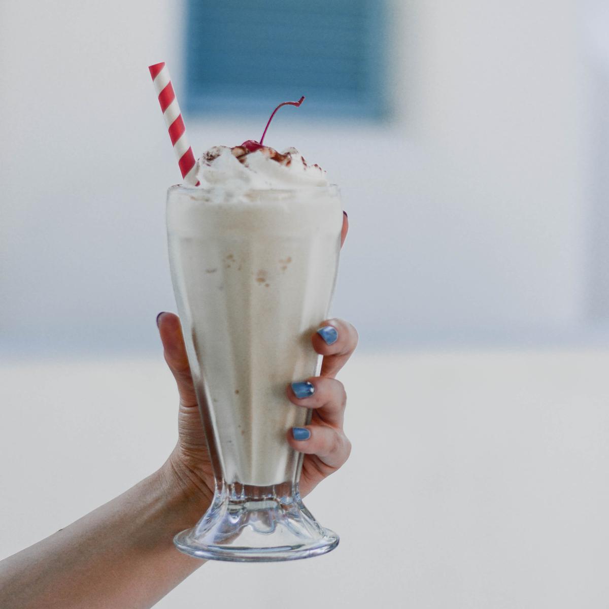 Receta de milkshake de plátano con avena | Ideas de comida ara verano |  Colette Olaechea | PROVECHO | EL COMERCIO PERÚ