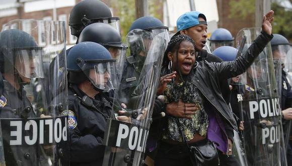 Baltimore: choques tras funeral de negro golpeado por policía