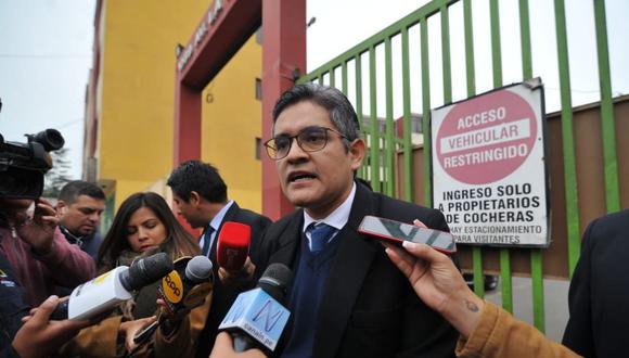 Fiscal José Domingo Pérez encabeza diligencia de allanamiento a inmueble en Surco vinculado a Fuerza Popular (antes Fuerza 2011). (Foto: Anthony Niño de Guzmán / GEC)