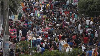 La Victoria: gran congestión vehicular y aglomeraciones en Gamarra por compras de último momento [FOTOS]