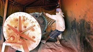 Minem espera formalizar 5 mil mineros al cierre de 2017
