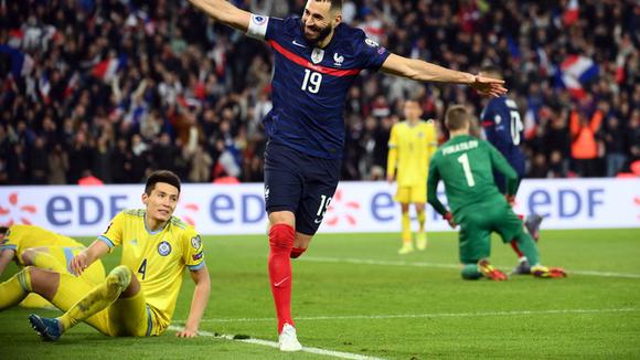 Gol de Karim Benzema para el 5-0 de Francia vs. Kazajistán. (VIDEO: BEIN SPORTS)