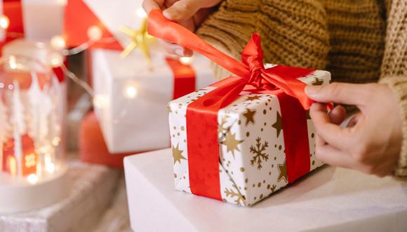 5 recomendaciones que debes seguir para envolver regalos a último momento en Navidad | Foto: Pexels